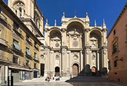 Fachada principal de la Catedral de Granada. Hernando de Talavera fue su primer arzobispo (enero 1453).