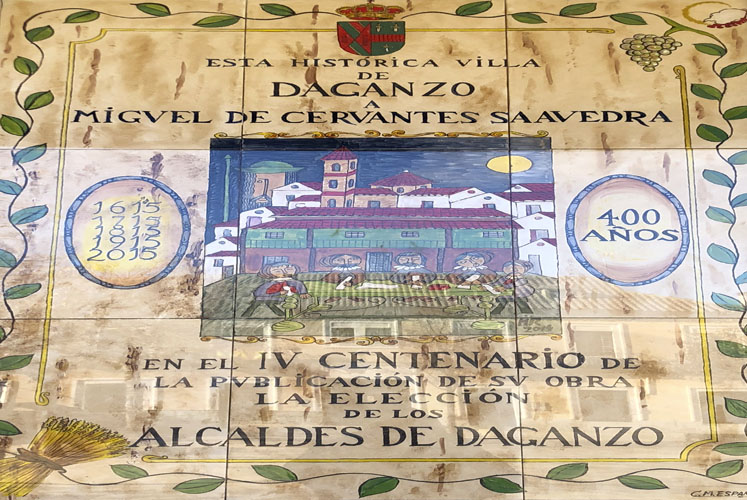 Placa conmemorativa del IV Centenario de la publicación del entremés de Cervantes.