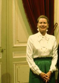 Plano medio de Arthur Rubinstein y Grace Kelly, Princesa de Mónaco posando