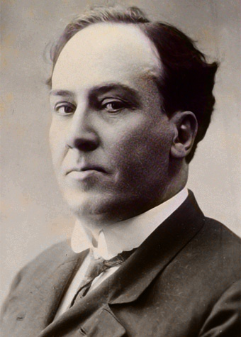 Antonio Machado hacia 1927. Fotografía: Alfonso. Publicada en «Poesías completas», Espasa-Calpe, 1928