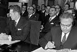Firma del Protocolo adicional al Acuerdo comercial preferencial entre España y la Comunidad Económica Europea, 29 de enero de 1973.
