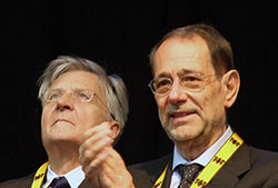 Javier Solana con Jean Claude Trichet, presidente del Banco Central Europeo (2003-2011) en el acto de entrega del Premio Carlomagno 2008 en Aquisgrán.