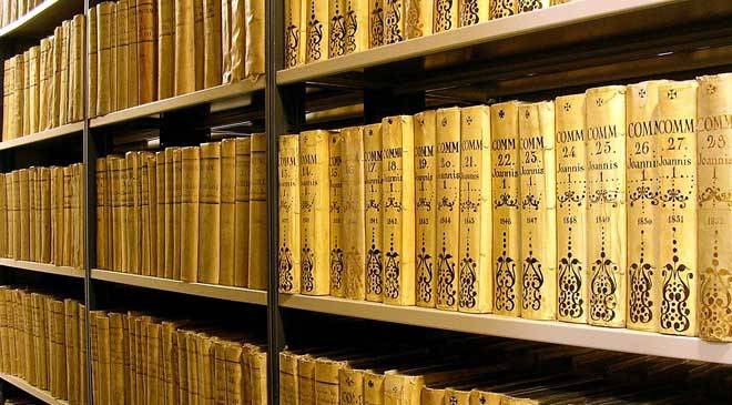 Archivo de la Corona. Rago de libros