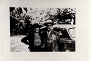 El matrimonio Jiménez en Coral Gables hacia 1940.