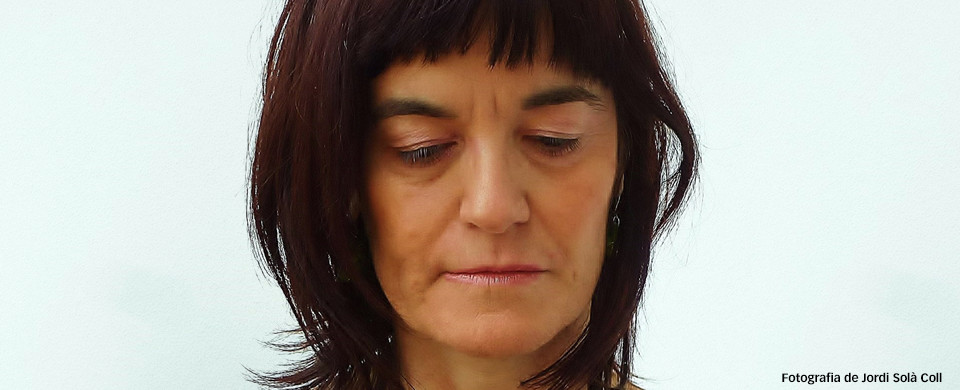 Imatge fotogràfica del retrat de la poeta Maria Josep Escrivà feta por Jordi Solà Coll.