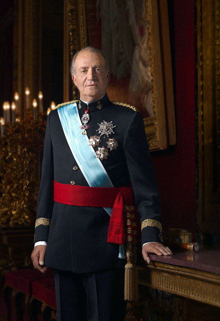  Juan Carlos I con uniforme de gala. 