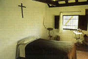 Medina del Campo. Carmelitas Descalzas. Locutorio en el que un día de   otoño de 1567 se encuentran por primera vez Teresa de Jesús y Juan de   santo Matía.
