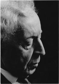 Arthur Rubinstein, en un fotomontaje, de perfil (1972)