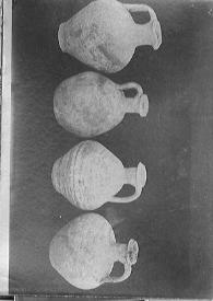 Portada:Fotografía de distintas jarras de cerámica de las excavaciones del Cerro del Minguillar (Iponuba)
