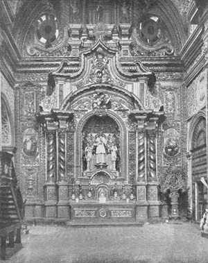 Figura 43.- Quito. Basílica de la Merced. La capilla de San Ramón Nonato en el crucero izquierdo de la iglesia