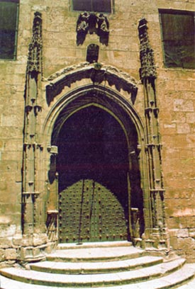 Puerta de la iglesia de Santiago
